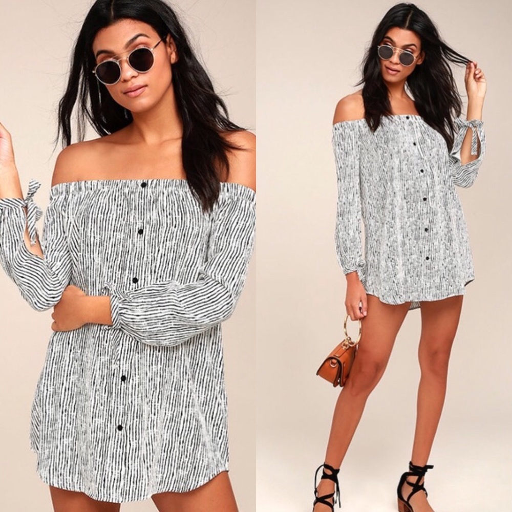 Lulus Long Sleeve Black White Striped Dress